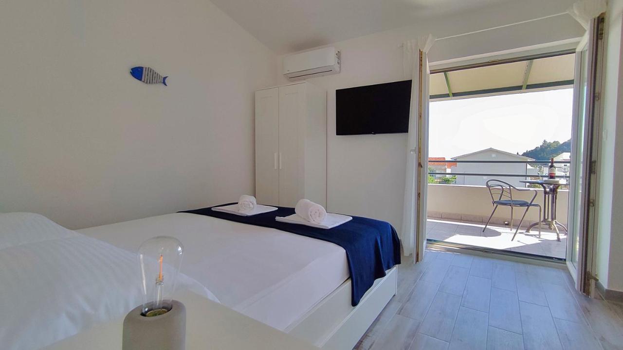 Apartmani Bodo Drvenik  Exterior photo