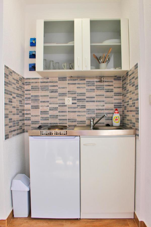 Apartmani Bodo Drvenik  Exterior photo
