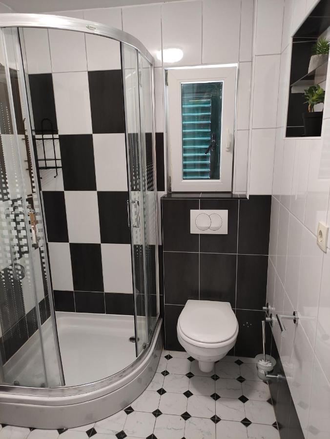 Apartmani Bodo Drvenik  Exterior photo